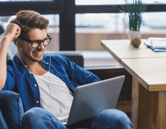 مراحل و ویژگی و قرارداد فریلنسری(Freelancer) در ایران چیست؟