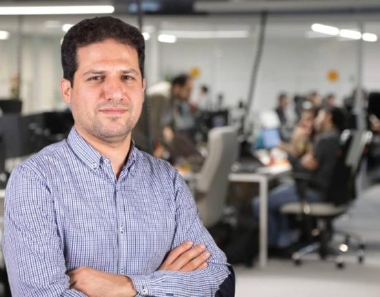 مجید حسینی نژاد مدیرعامل استارتاپ موفق گردشگری علی بابا _ هفته نامه شنبه