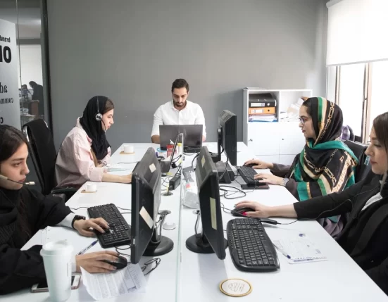 عکس تیم پلتفرم آموزشی منتا