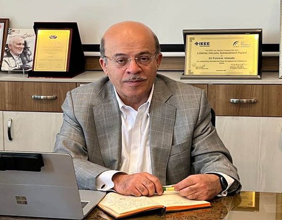 دکتر علی فتوت احمدی