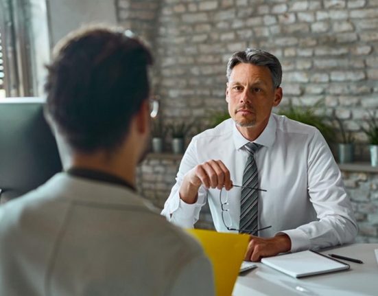 ایجاد حس وفاداری در مشتریان با هدایای تبلیغاتی