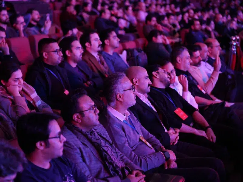 جمعیت حاضر در یلداسامیت